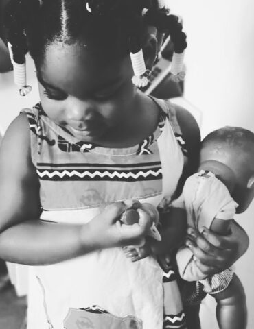 photo-lucy-and-clara-4